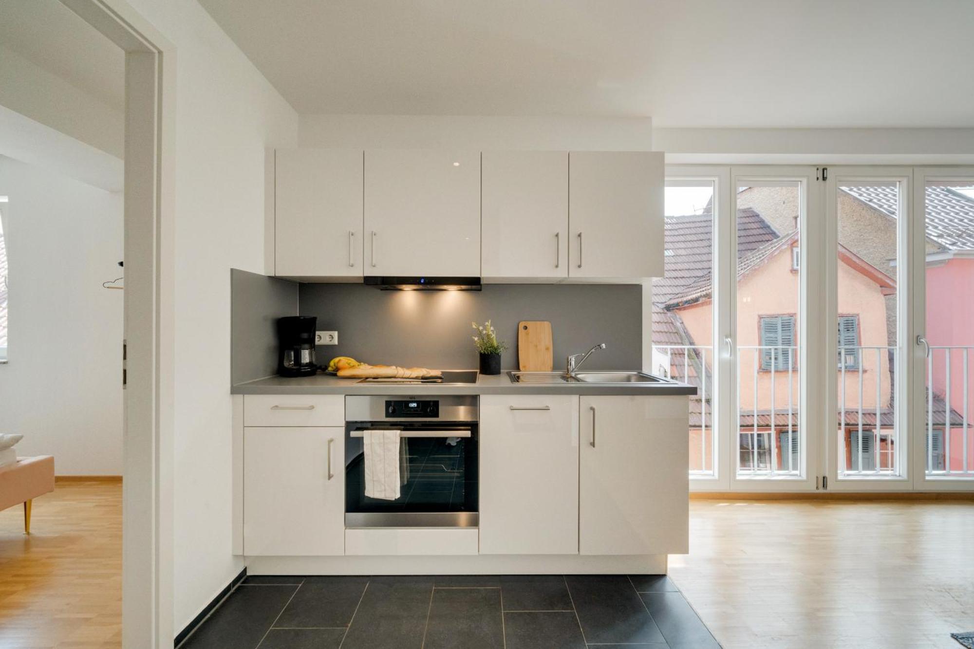 Altstadt Apartment 2 Zimmer Am Weibermarkt 로이틀링겐 외부 사진